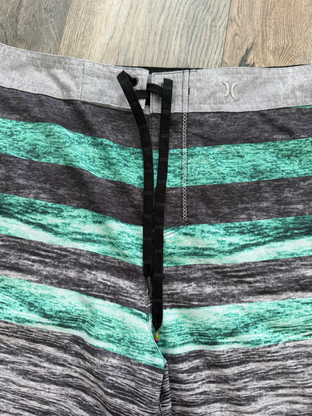 Hurley Swim Shorts / Board Shorts, Size 36 XL - Picture 3 of 7